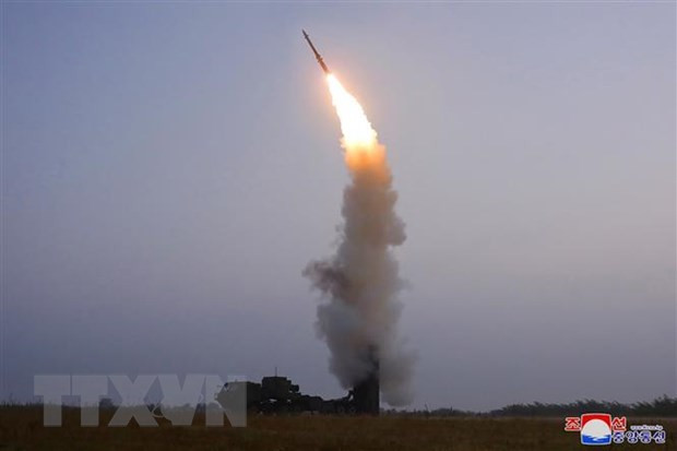 Triều Tiên tuyên bố phóng thành công tên lửa siêu thanh